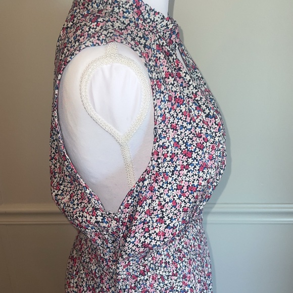 GAP Floral Midi Dress in Pink and White - Picture 4 of 8